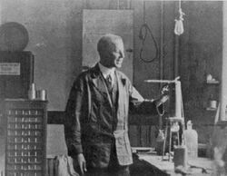 Bertram Boltwood in the lab 1917 at Yale 1917.jpg