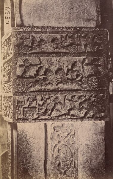 File:Bhagavad Gita narrative sculpture on a column in the Virupaksha Temple, Pattadakal 1885 photo.jpg