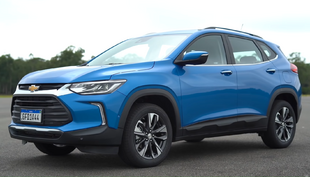 Chevrolet Tracker 2021 (front).png