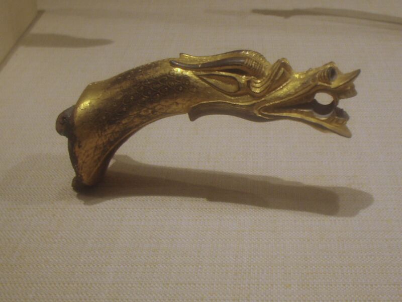 File:Gilded Bronze Handle of a Dragon, Eastern Han.JPG