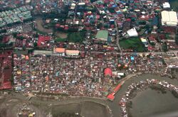 Las Piñas slum aerial.jpg