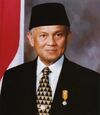 Bacharuddin Jusuf Habibie official portrait.jpg