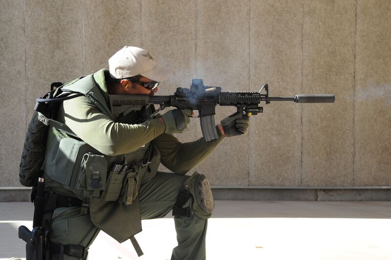 File:Falls SWAT team member.JPG