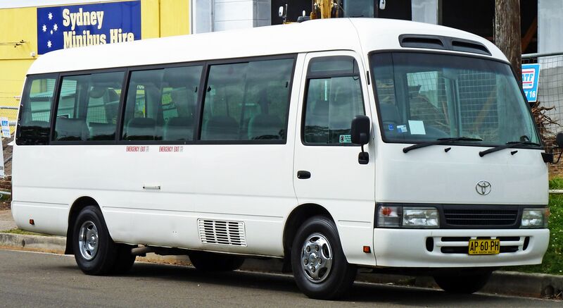File:2001-2007 Toyota Coaster bus 01.jpg