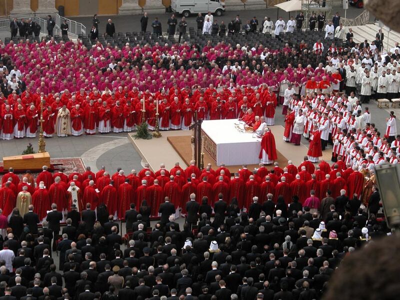 File:John Paul II funeral long shot.jpg