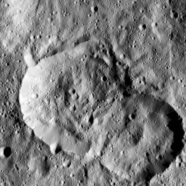 File:PIA20569-Ceres-DwarfPlanet-Dawn-4thMapOrbit-LAMO-image74-20160125.jpg