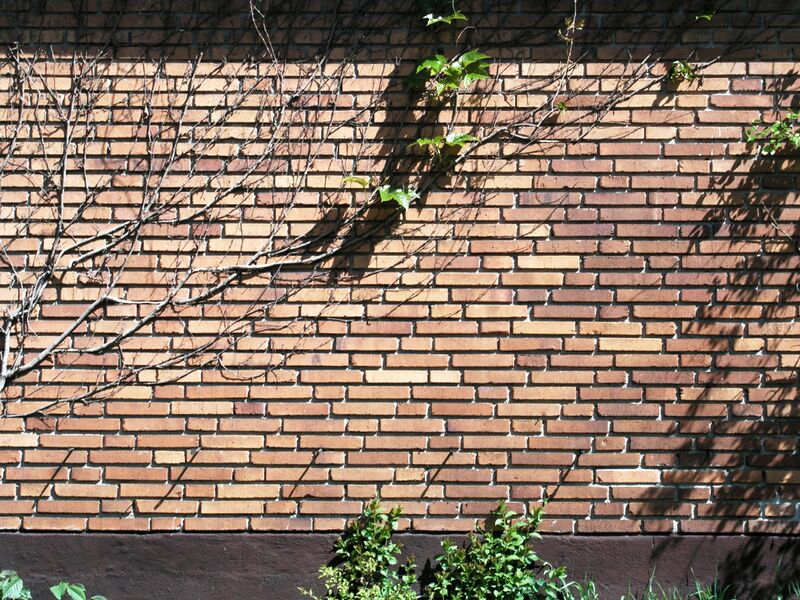 File:Solna Brick wall 4-skifts munkforband.jpg