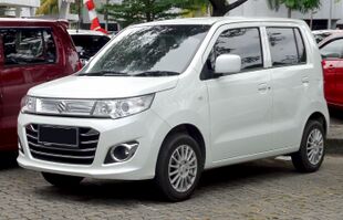2019 Suzuki Karimun Wagon R GS (Indonesia) front view.jpg