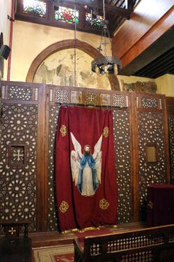 Cairo, chiesa sospesa, interno, iconostasi.JPG