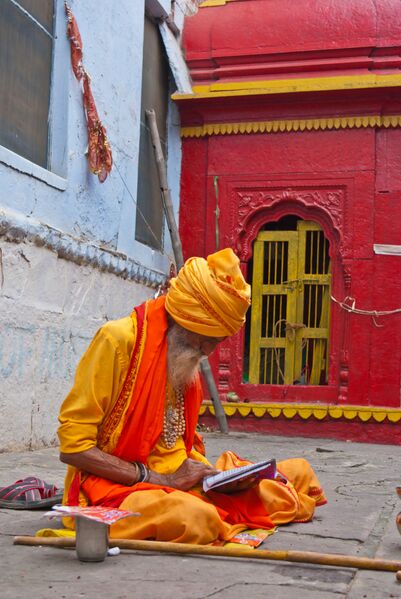 File:People of Varanasi 006.jpg