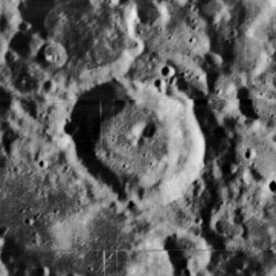 Sniadecki crater 1038 med.jpg