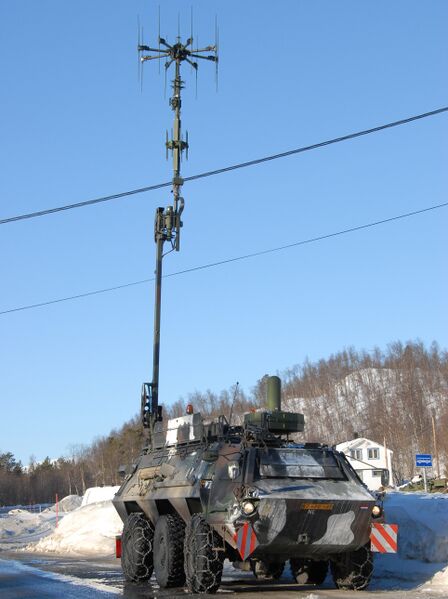File:TPz FUCHS 1 of the Dutch army in electronic warfare configuration.jpg
