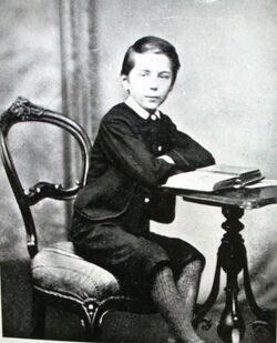 Young Bertie (H. G. Wells).jpg