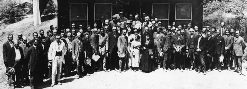 File:Delegates to the Fourth Conference International Union for Cooperation in Solar Research at Mount Wilson Observatory.jpg