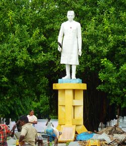 Nerhu Statue, Pondicherry.jpg