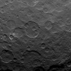 PIA19612-Ceres-DwarfPlanet-Dawn-2ndMappingOrbit-image39-20150625.jpg