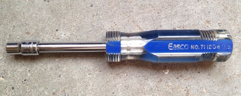 File:Easco spinner handle, with socket.jpg