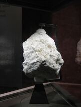 Lunar ferroan anorthosite rock from Apollo 16
