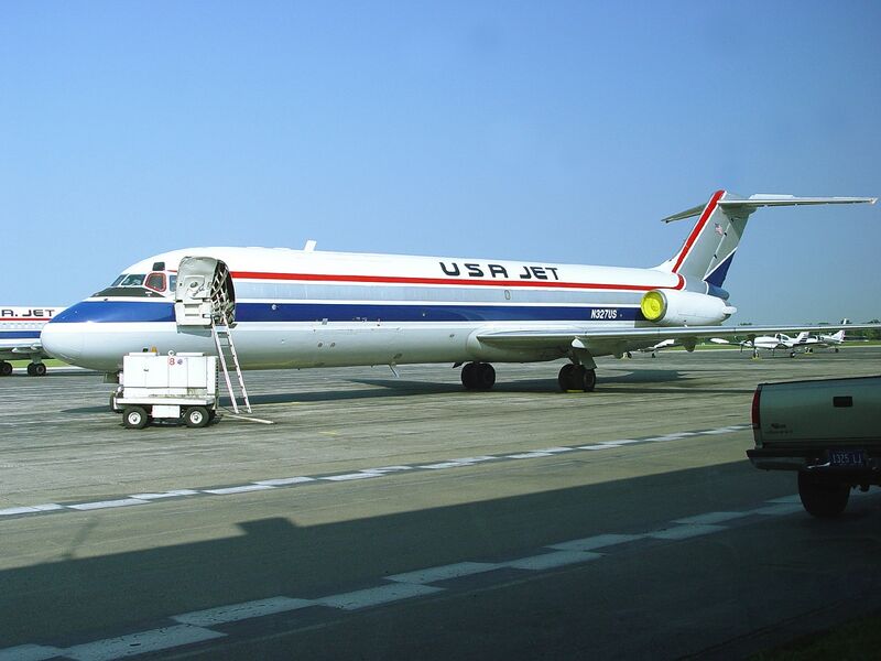 File:McDonnell Douglas DC-9-33F, USA Jet Airlines AN0423518.jpg