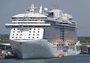 Royal Princess (9038666095).jpg