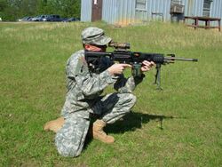 LSAT LMG used by an US Army soldier.jpg