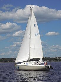 Pearson 26 sailboat Melina 3407.jpg