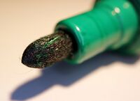 Picture of the fibrous writing tip of a felt-tip pen