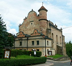 Lesko synagoga.jpg