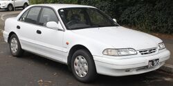1993-1996 Hyundai Sonata (Y3) GLE sedan (23684766980).jpg