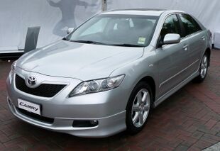 2007 Toyota Camry (ACV40R) Sportivo sedan (2007-10-12) 01.jpg