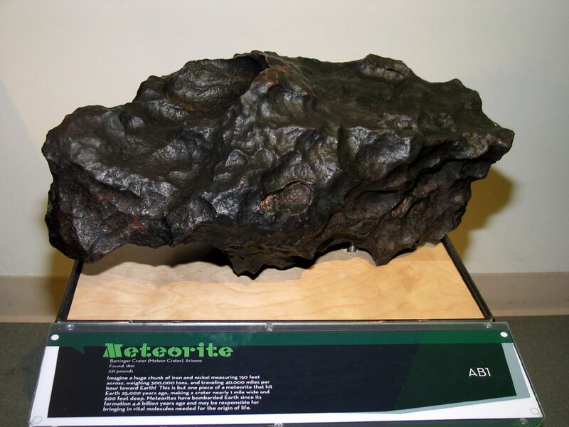 File:Canyon Diablo meteorite 221 pounds.jpg