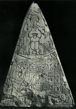 Pyramidion of Tourbay South.png