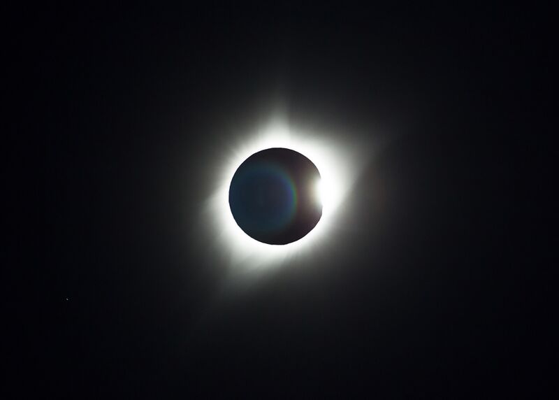 File:Solar Eclipse 8.21.17 Diamond Ring.jpg