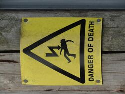 2018-08-26 Danger of death sign, Gimingham (2).JPG