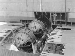 Ship stabilizing gyroscopes USS Henderson 1917.jpg