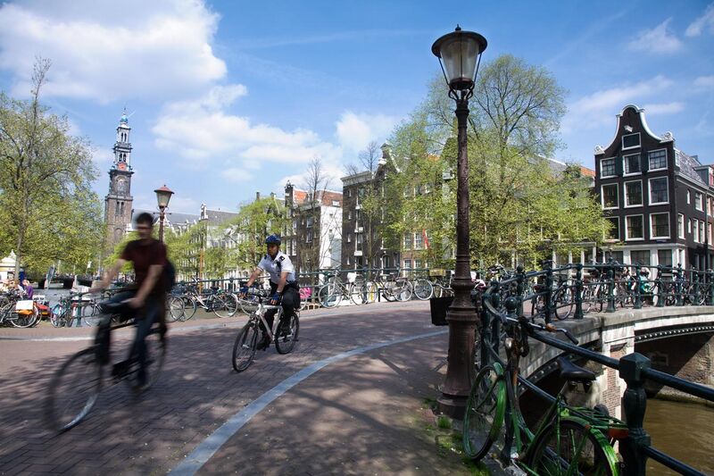 File:Amsterdam - Bicycles - 1058.jpg