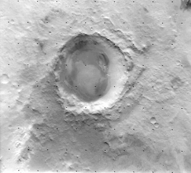 File:South crater 383B08.jpg