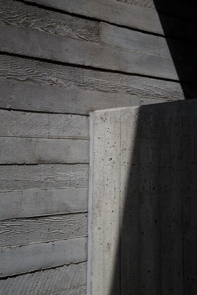 File:National Theatre - detail of shuttered concrete.jpg