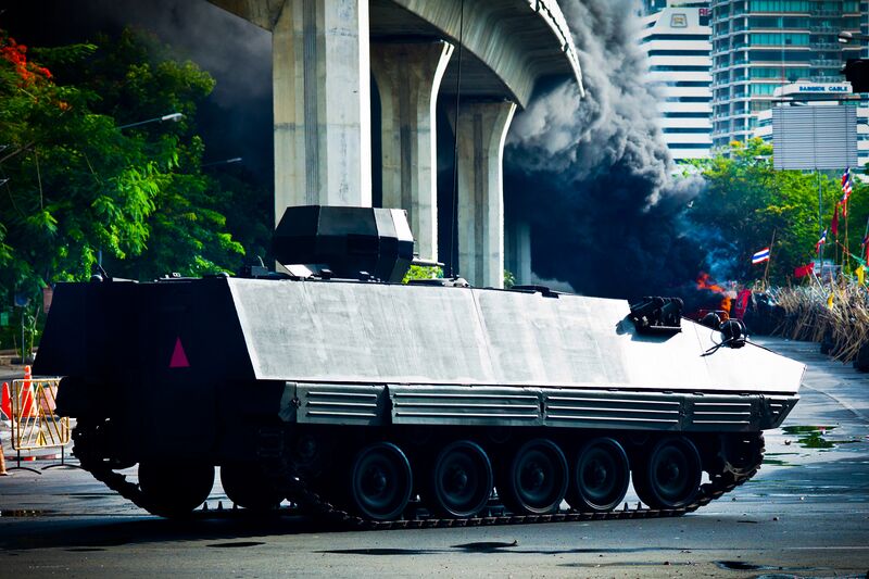 File:Thai Type 85 APCs during 2010 Thai political protests 2.jpg
