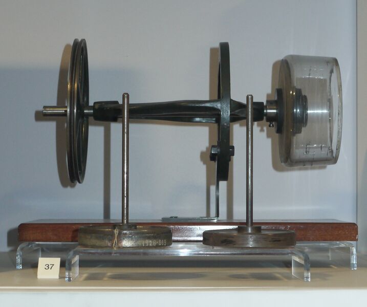 File:Viscose Rayon spinning machine.JPG