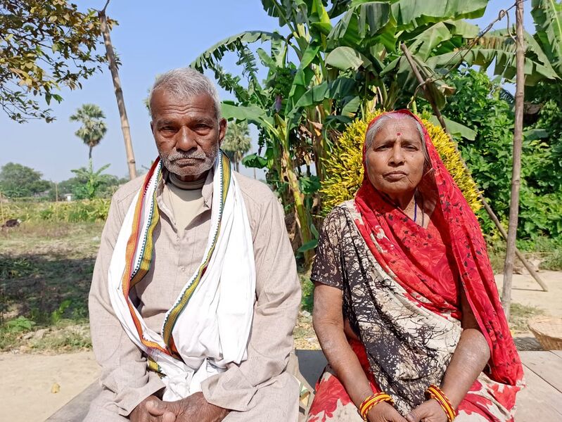 File:An elderly couple belonging to Koeri caste.jpg
