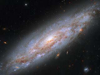 NGC3972 - HST- Potw1810a.jpg