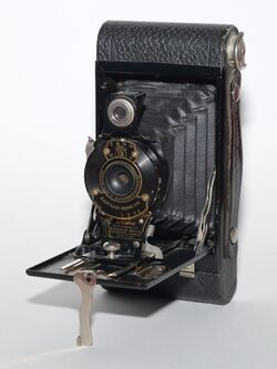 No. 2 Folding Autographic Brownie.jpg