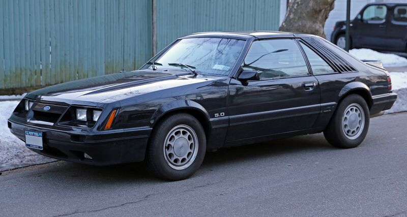 File:1986 Ford Mustang GT 5.0 T-top.jpg