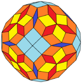Rhombic hectotriadiohedron type c.png