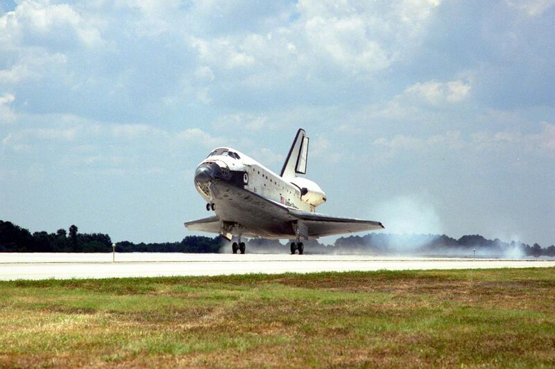 File:STS-91 Landing.jpg