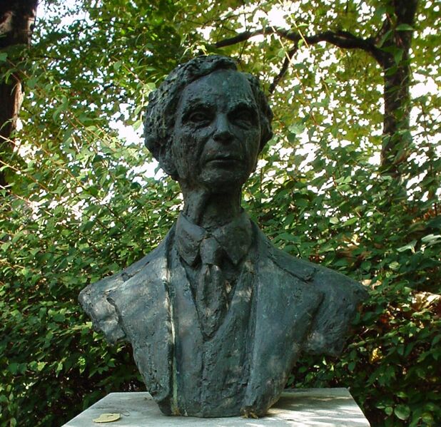 File:Bust Of Bertrand Russell-Red Lion Square-London.jpg