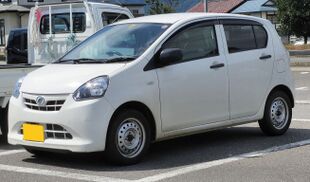 Daihatsu Mira e-S D LA300S.JPG