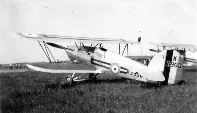 File:Hawker Fury Mk.I K2900 No. 1 Squadron RAF.jpg