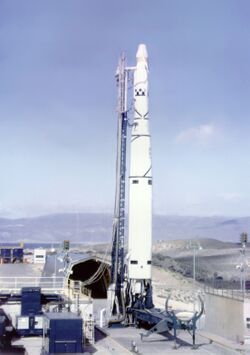 Thor Agena B with Discoverer 37 on launch pad (Jan. 13 1962).jpg